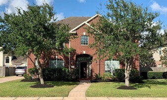 2516 Brittany Lakes Dr in League City, TX - Building Photo