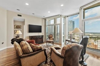 500 Throckmorton St in Fort Worth, TX - Building Photo - Building Photo