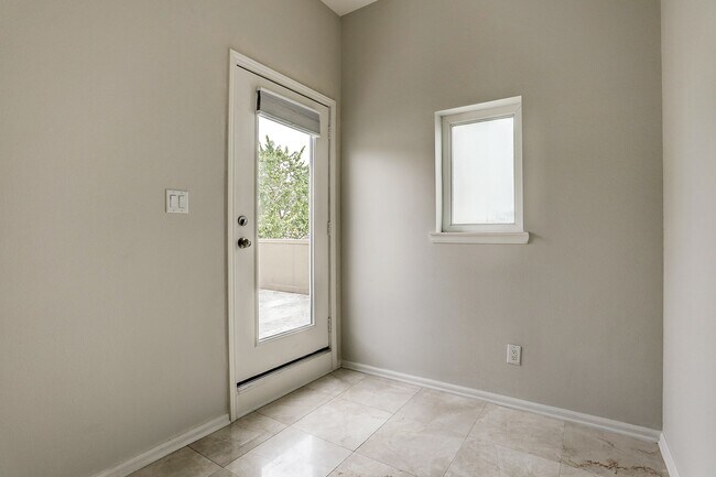 2613 Waugh Dr in Houston, TX - Building Photo - Building Photo