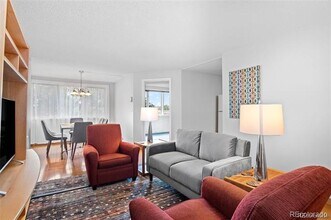 2225 E Buchtel Blvd in Denver, CO - Building Photo - Building Photo