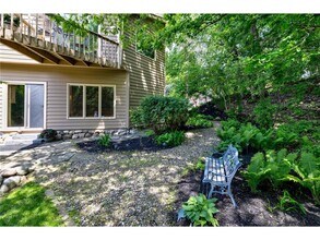 9378 Olympia Dr in Eden Prairie, MN - Building Photo - Building Photo