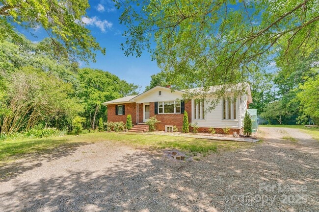 1755 Simplicity Rd in Concord, NC - Building Photo - Building Photo
