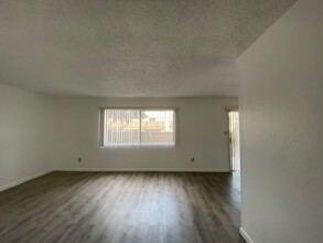 2255 Cahuilla St in Colton, CA - Building Photo - Building Photo