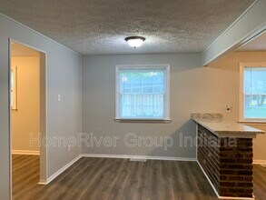 10157 Heather Hills Rd in Indianapolis, IN - Building Photo - Building Photo