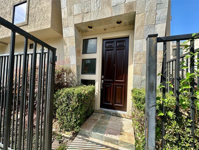 property at 1205 Birdsall St