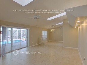 13006 Creek Manor Ct in Riverview, FL - Building Photo - Building Photo