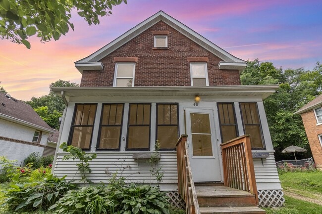property at 48 King St E