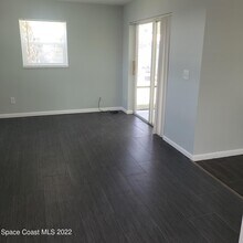 990 Butia St in Merritt Island, FL - Building Photo - Building Photo