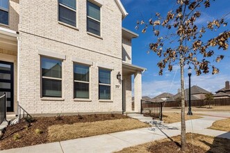 4704 Corriente Vista Ln in McKinney, TX - Building Photo - Building Photo