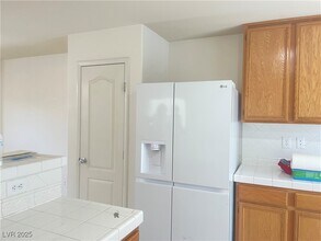 518 Swiss Cottage Ave in Las Vegas, NV - Building Photo - Building Photo