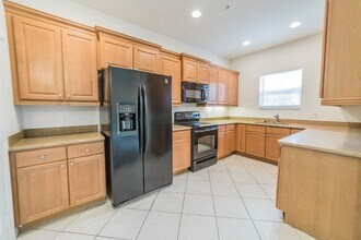 4360 Lazio Way-Unit -4360-1003 Lazio Way in Ft. Myers, FL - Foto de edificio - Building Photo