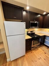 2063 Hoen Ave in Santa Rosa, CA - Building Photo - Building Photo