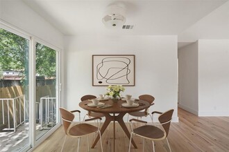 1800 Nicole Cir in Round Rock, TX - Building Photo - Building Photo