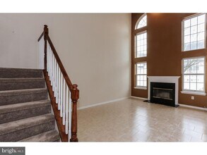 206 Sandpiper Ct in Pennington, NJ - Building Photo - Building Photo