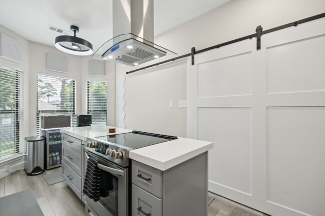 property at 500 River Rd