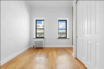 722 10th Ave in New York, NY - Building Photo - Building Photo
