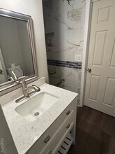 39409 Dequindre Rd in Troy, MI - Building Photo - Building Photo