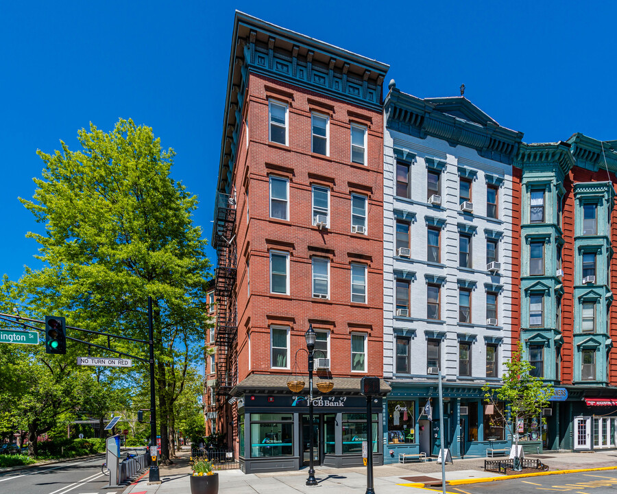 1100 Washington St in Hoboken, NJ - Building Photo