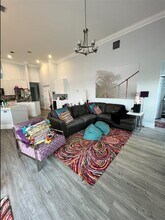 2011 NW 139th Ter in Pembroke Pines, FL - Building Photo - Building Photo