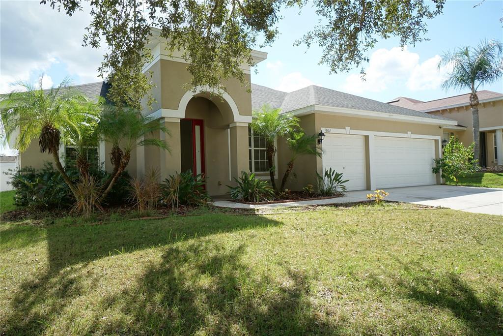 1603 White Dove Ct in Brandon, FL - Building Photo