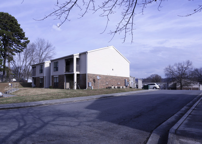 Hidden Acres Apartments in Hixson, TN - Building Photo - Building Photo