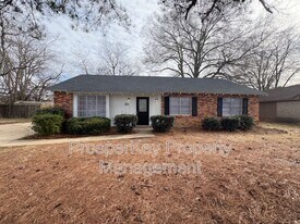 3009 Montwood Ct in Montgomery, AL - Building Photo