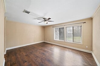 7803 Goldengrove Dr in Spring, TX - Building Photo - Building Photo