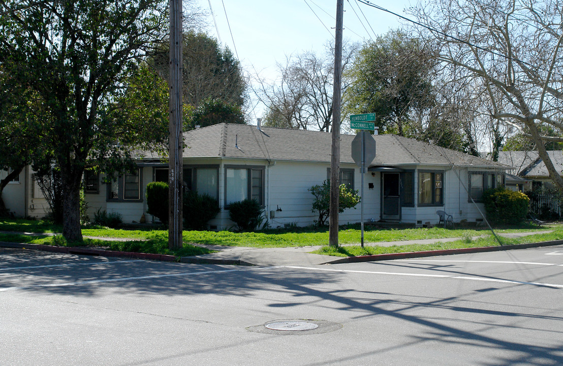 1273-1275 Humboldt St in Santa Rosa, CA - Foto de edificio