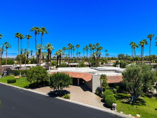 140 Columbia Dr in Rancho Mirage, CA - Building Photo - Building Photo