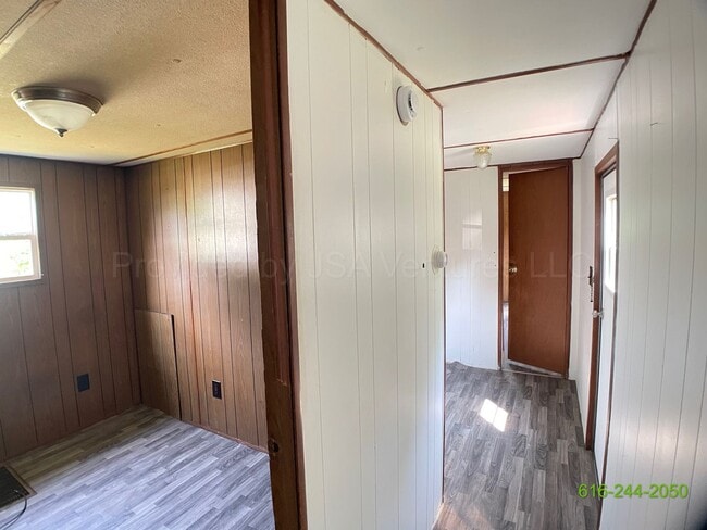 3325 Wesler Dr in Gobles, MI - Building Photo - Building Photo