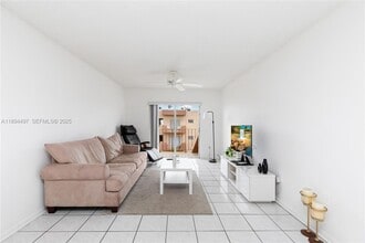 1630 W 46th St in Hialeah, FL - Building Photo - Building Photo