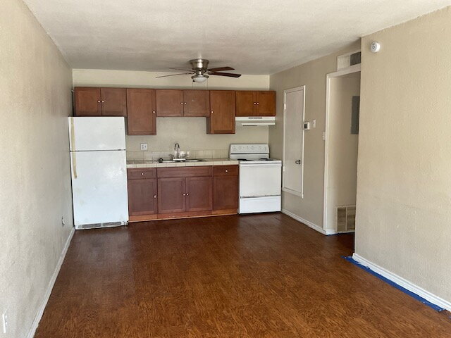 property at 806 McCauley Blvd