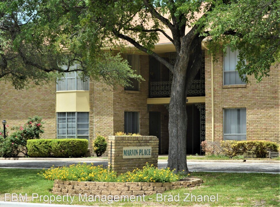 510 W Marvin Ave in Waxahachie, TX - Building Photo