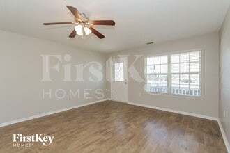 301 Lind Point Ln in Monroe, NC - Building Photo - Building Photo