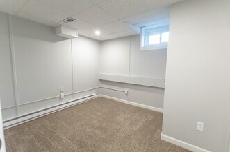 72 W Broadway, Unit 72 B All Utilities Incl in Derry, NH - Building Photo - Building Photo