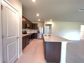 30561 Gilbern Rd in Wesley Chapel, FL - Building Photo - Building Photo