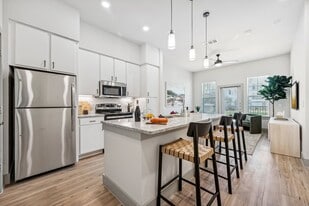 The Fitzgerald in Waxahachie, TX - Building Photo