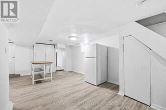 17 Greenlaw Ave in Toronto, ON - Building Photo - Building Photo