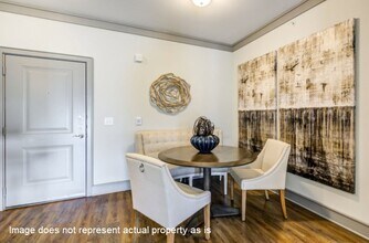 4689 Mustang Pkwy in Carrollton, TX - Foto de edificio - Building Photo