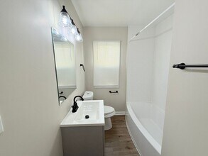 This beautifully updated 3-bedroom, 1-bath in Detroit, MI - Building Photo - Building Photo