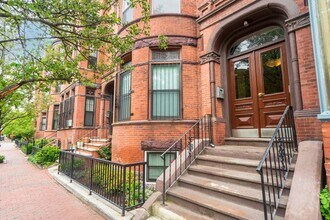 127 St. Botolph Street in Boston, MA - Foto de edificio - Building Photo