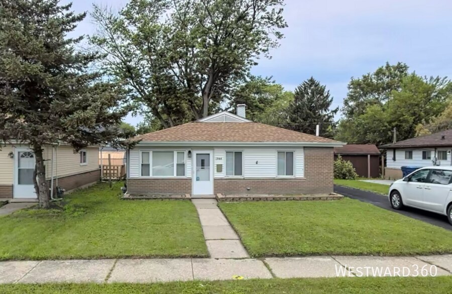 1344 Superior Ave in Calumet City, IL - Building Photo