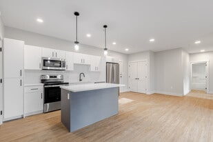 1475 St Marys St in Fredericton, NB - Building Photo