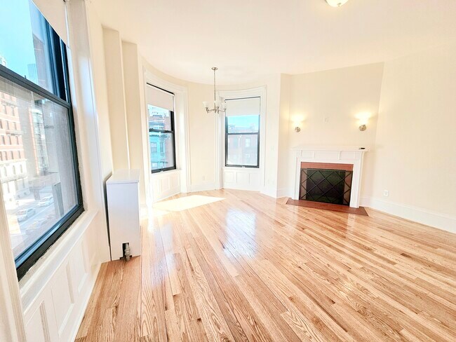 508 Beacon St, Unit 43