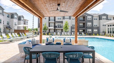 The Westlyn in Grand Prairie, TX - Building Photo - Building Photo