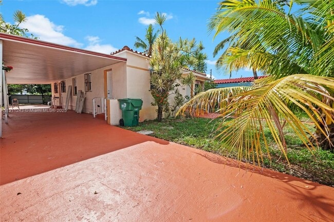 1060 Opa-locka Blvd in Opa Locka, FL - Building Photo - Building Photo