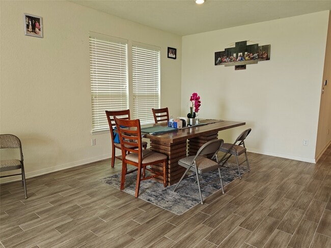 property at 1270 Glendora Dr