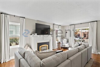 1337 Acacia St in Pittsburg, CA - Building Photo - Building Photo