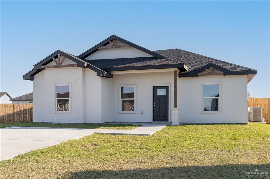 1504 Hope Dr in Mercedes, TX - Building Photo