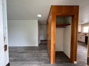 3202 Farragut St in Bremerton, WA - Building Photo - Building Photo